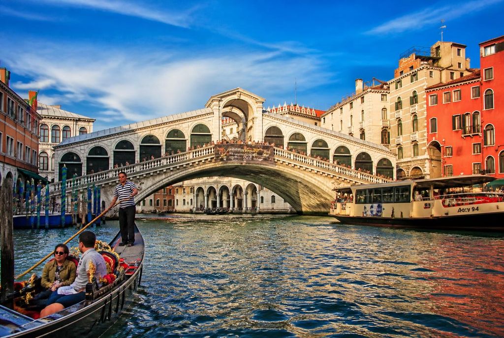 The Rialto Bridge over Venice's Grand Canal