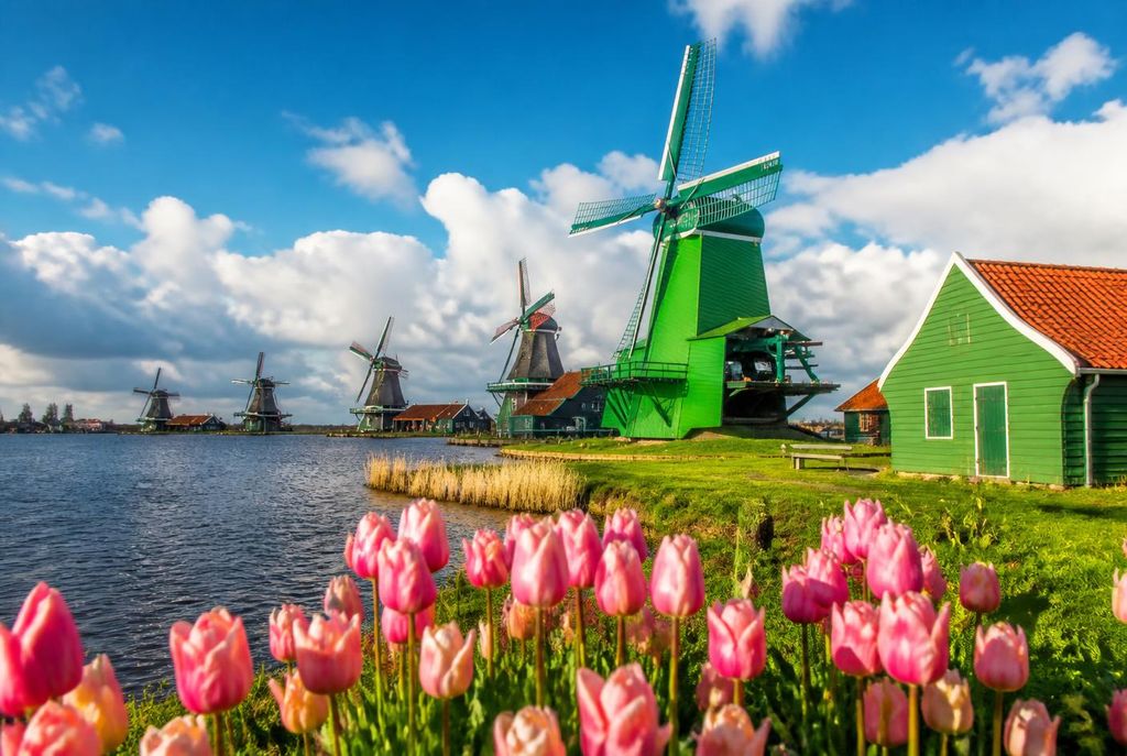 Zaanse Schans windmills